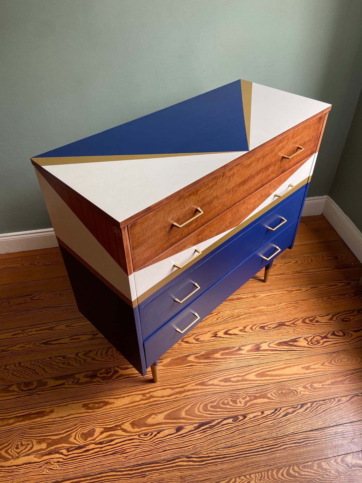 Commode vintage color block
