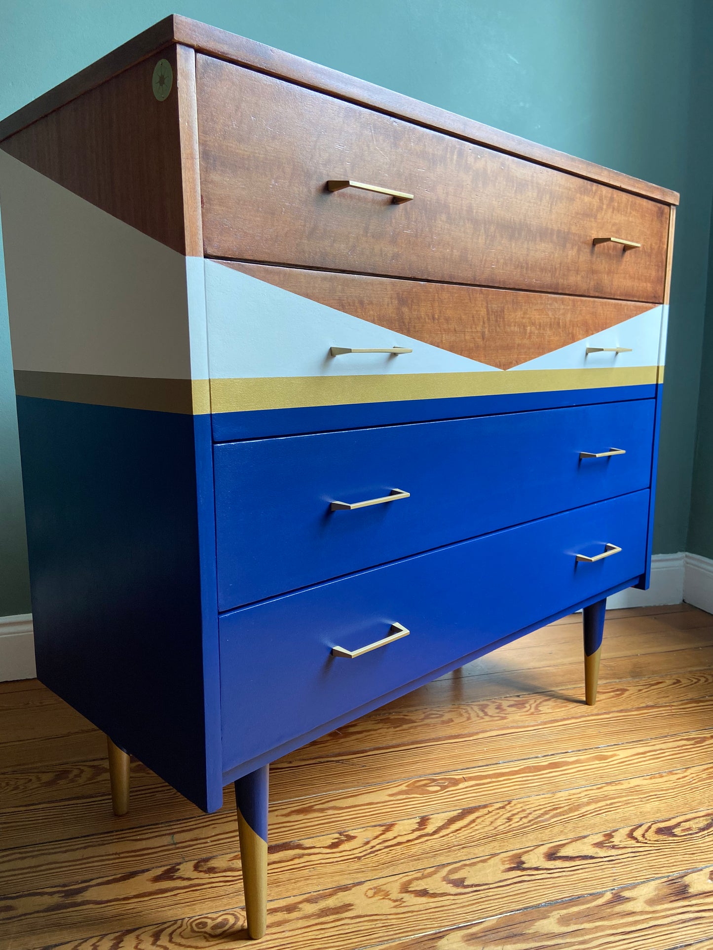 Commode vintage color block