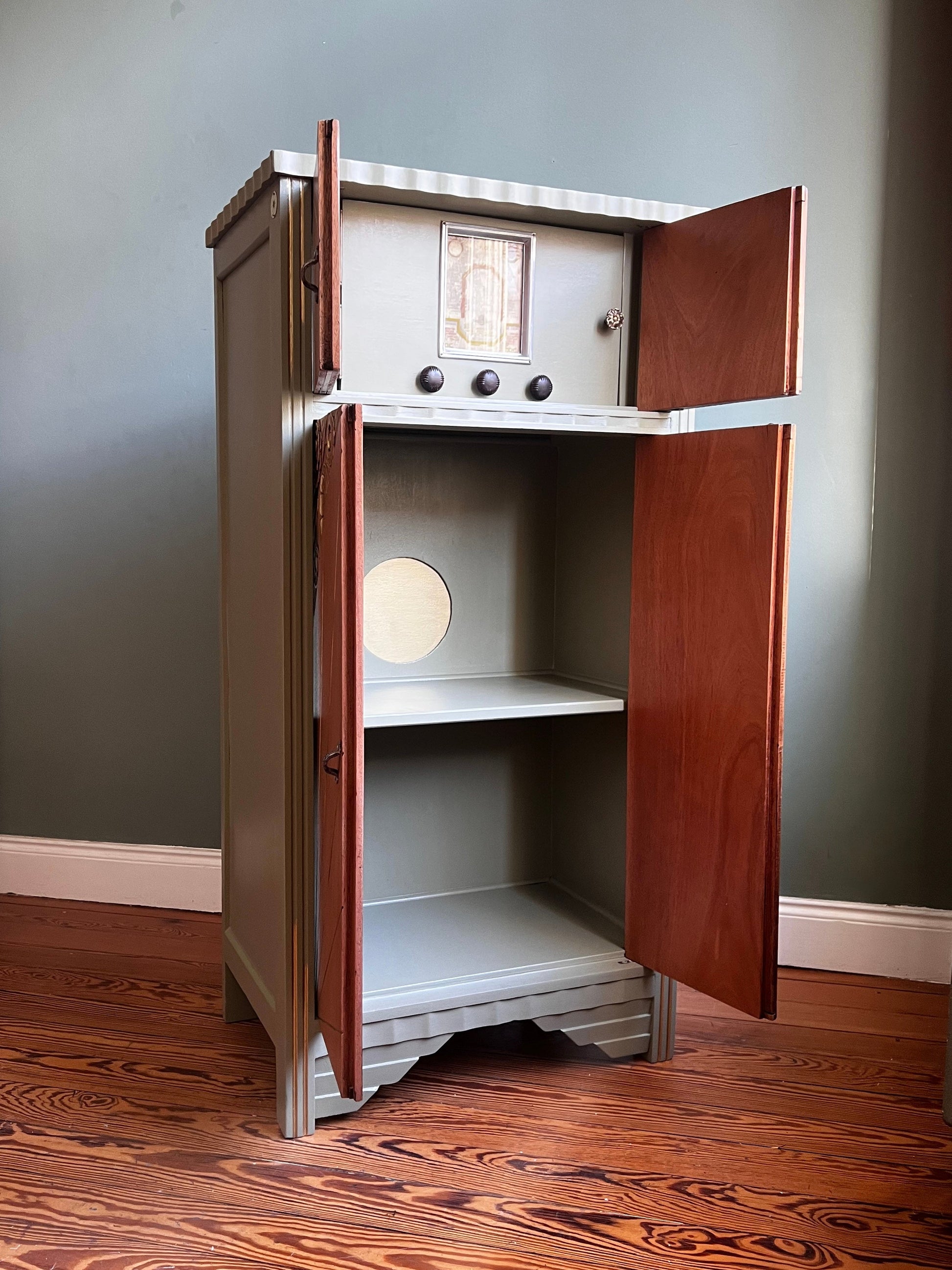 Meuble à musique vert sauge - Octone Atelier